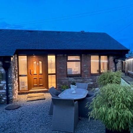 Penburren At Minster Farm West Apartment Hereford Exterior photo